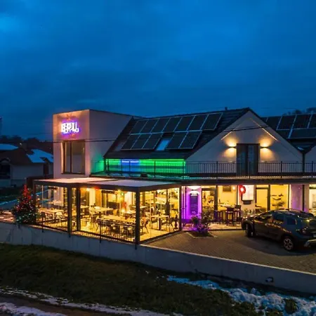 Viktoria Vendeghaz Apartament Eplény